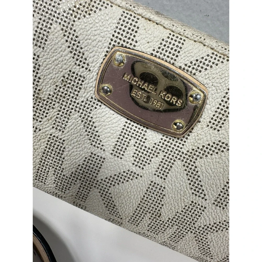 Auth MICHAEL KORS Wallet MK‎ Signature Vanilla Logo Plate
